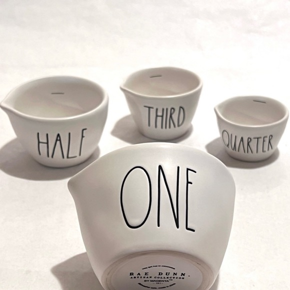 RAE DUNN Measuring CUPS - Picture 5 of 11